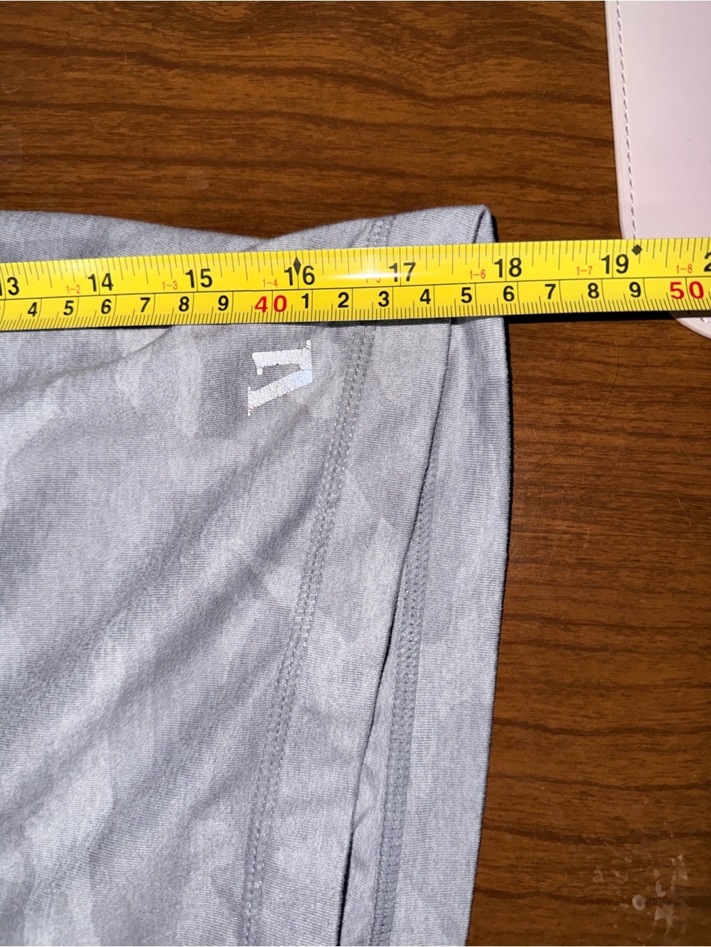Vuori Camo Gray Pullon Shorts Medium - Picture 5 of 6